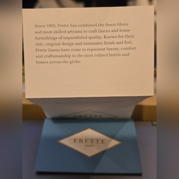 FRETTE MODEL ONLY FOR PYJAMAS EXAMPLE PURPOSES COURTESY OF FRETTE - Picture 9 of 11